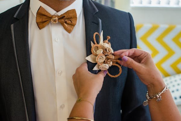 Nœud papillon en bois : l'allié chic pour chaque occasion